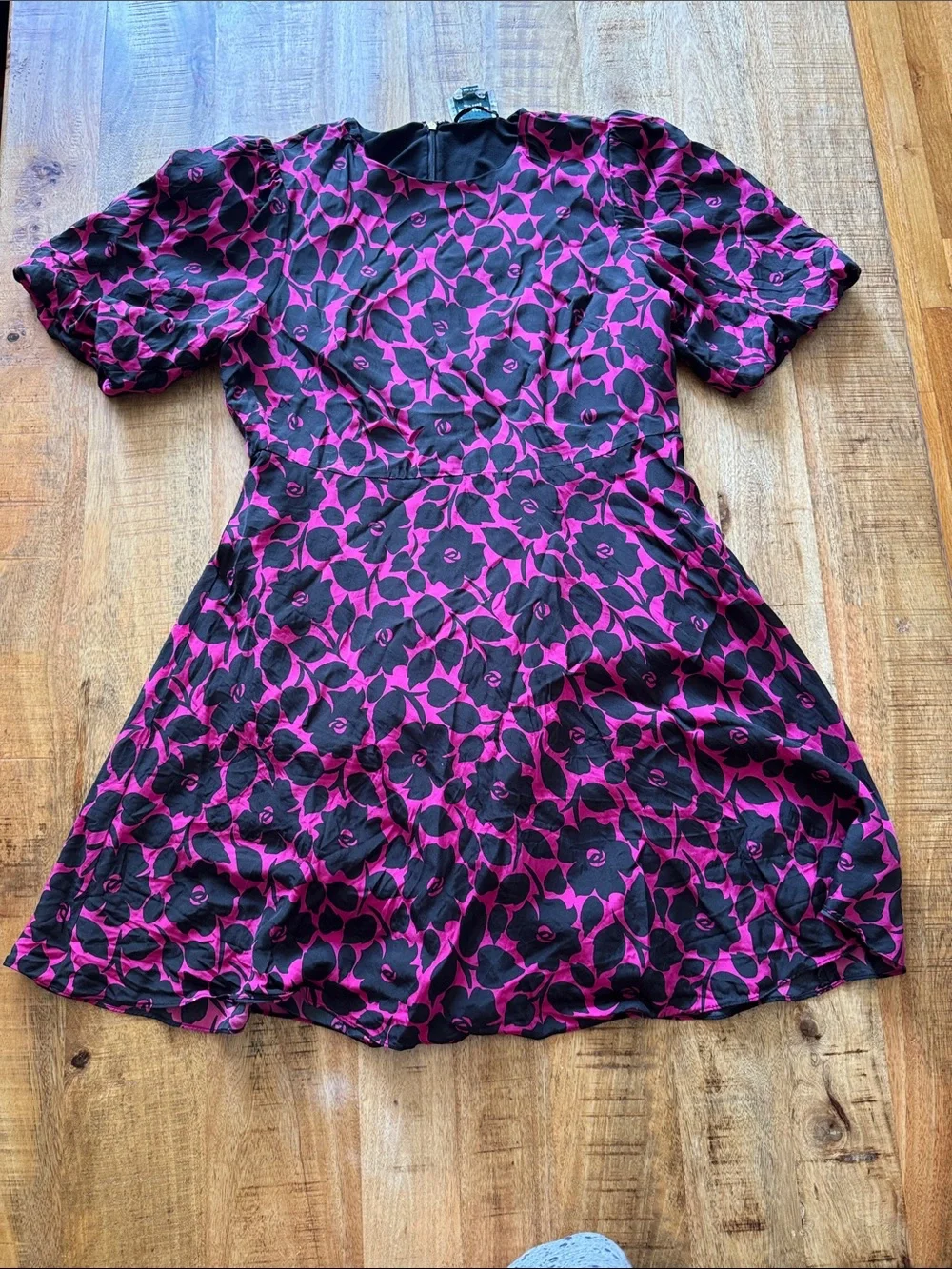 Kate Spade Rosy Garden Floral A-Line Mini Dress in Pink Fuchsia and Black EUC 12